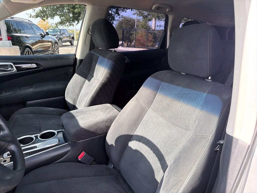 2015 Nissan Pathfinder S