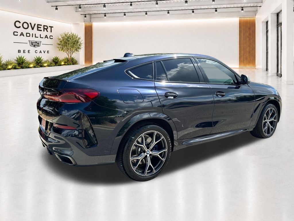 2022 BMW X6 M50i