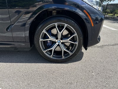 2022 BMW X6 M50i