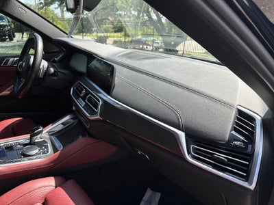 2022 BMW X6 M50i