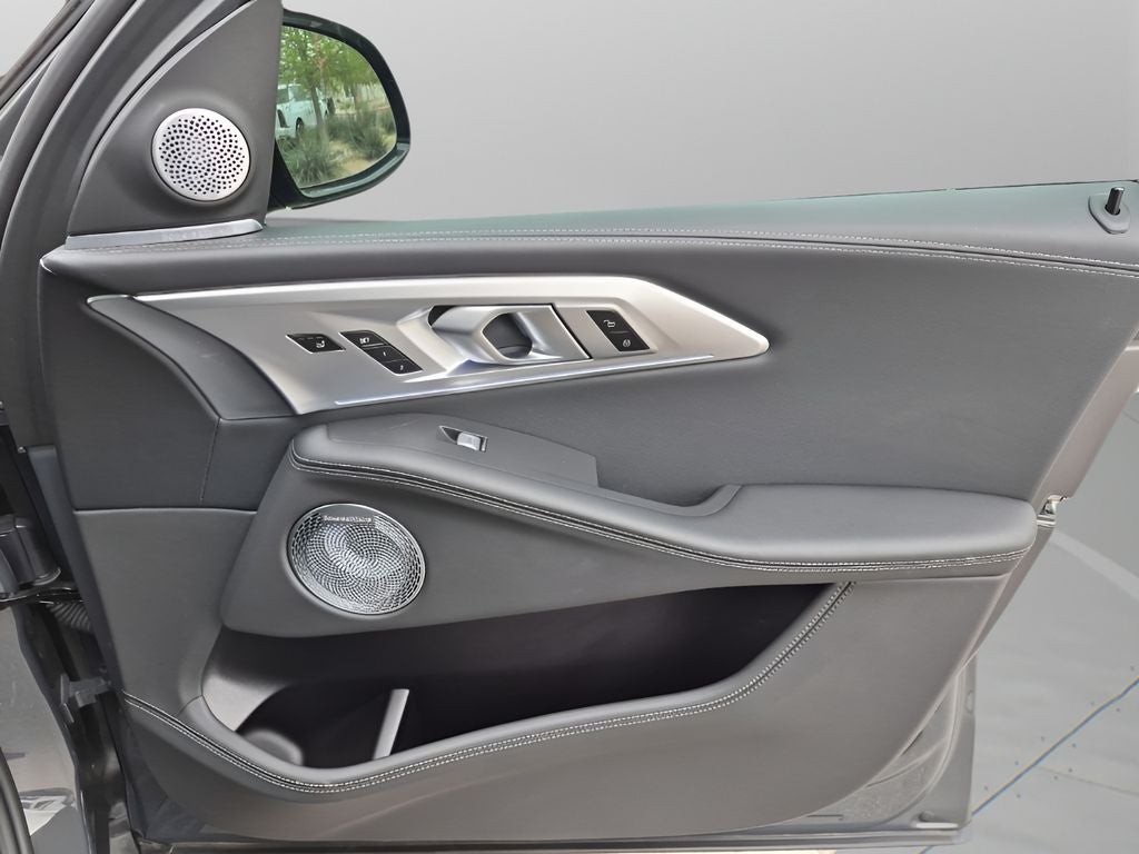 2025 BMW XM Base