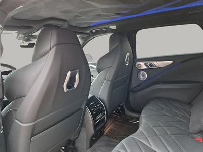 2025 BMW XM Base