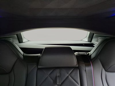 2025 BMW XM Base