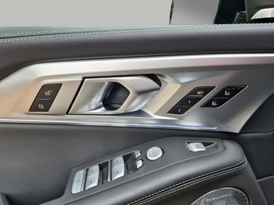 2025 BMW XM Base