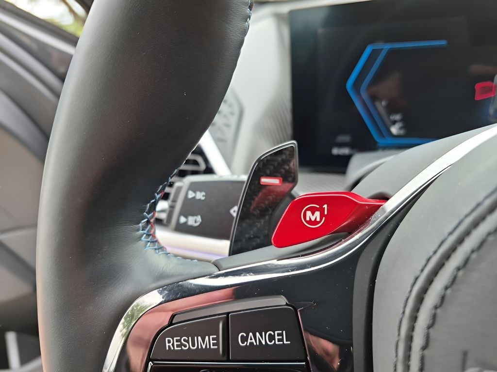 2025 BMW XM Base