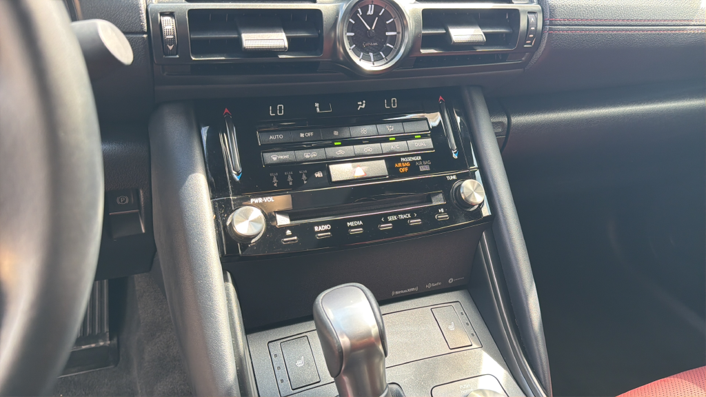 2024 Lexus IS 350 F SPORT Design