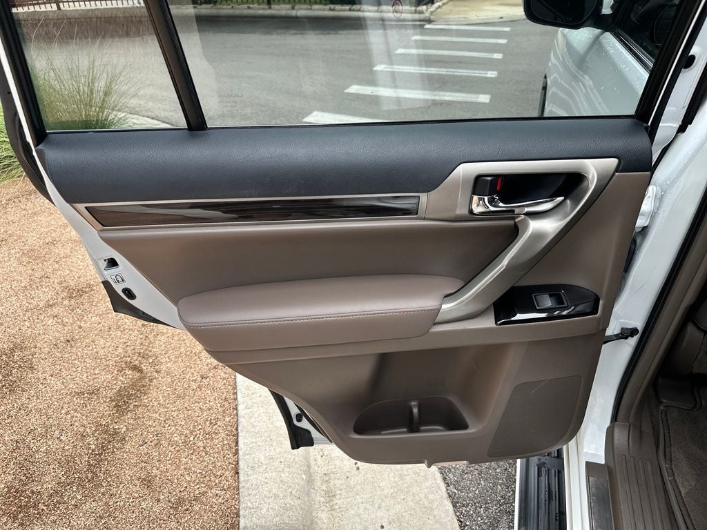 2017 Lexus GX 460