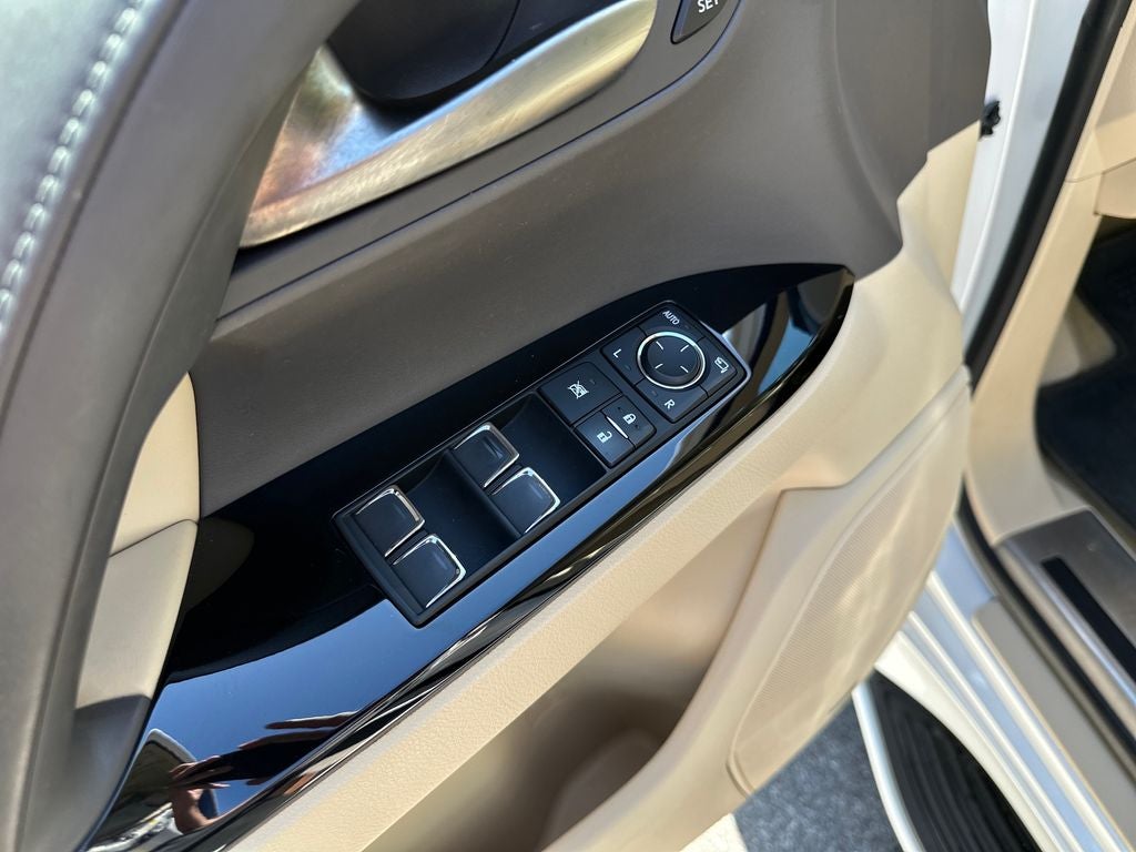 2020 Lexus LX 570