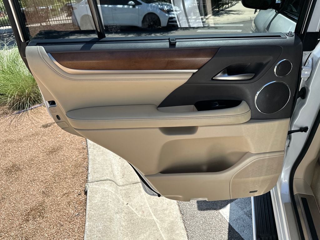 2020 Lexus LX 570