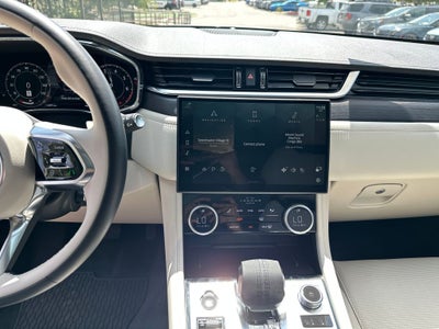 2024 Jaguar F-PACE P250 R-Dynamic S