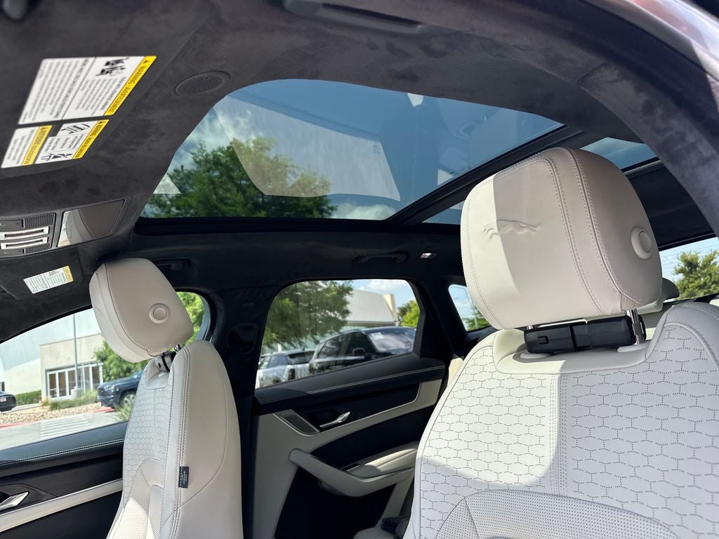 2024 Jaguar F-PACE P250 R-Dynamic S