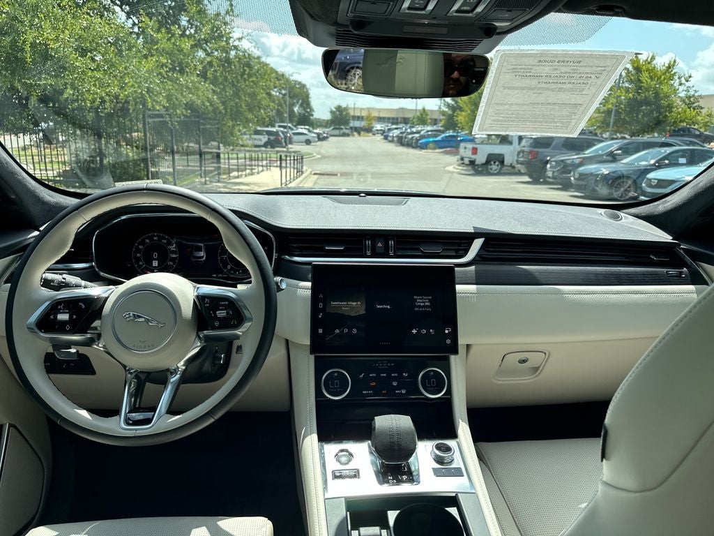 2024 Jaguar F-PACE P250 R-Dynamic S