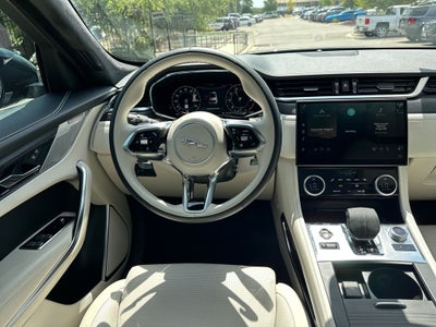 2024 Jaguar F-PACE P250 R-Dynamic S