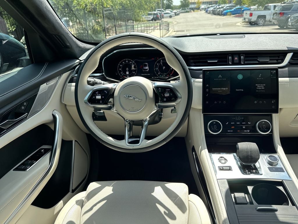 2024 Jaguar F-PACE P250 R-Dynamic S