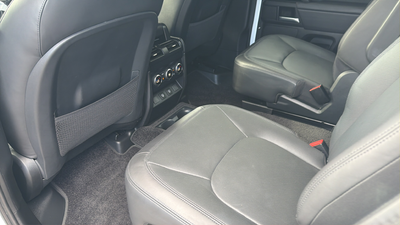 2025 Land Rover Defender 130 S