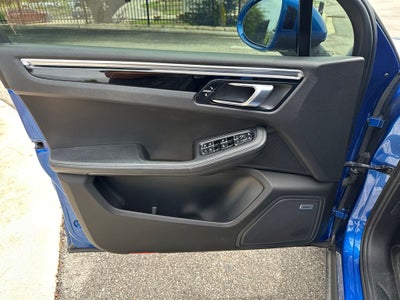 2018 Porsche Macan Base