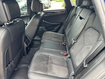 2018 Porsche Macan Base