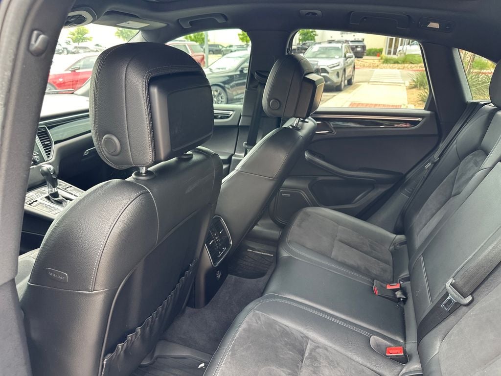 2018 Porsche Macan Base
