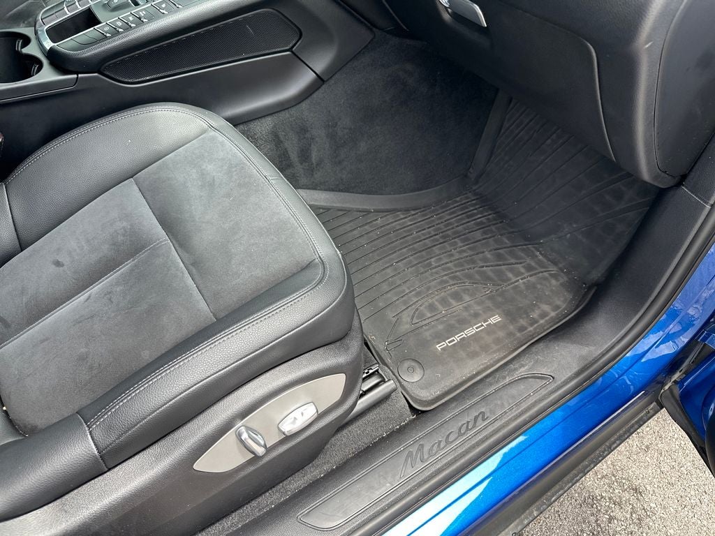 2018 Porsche Macan Base