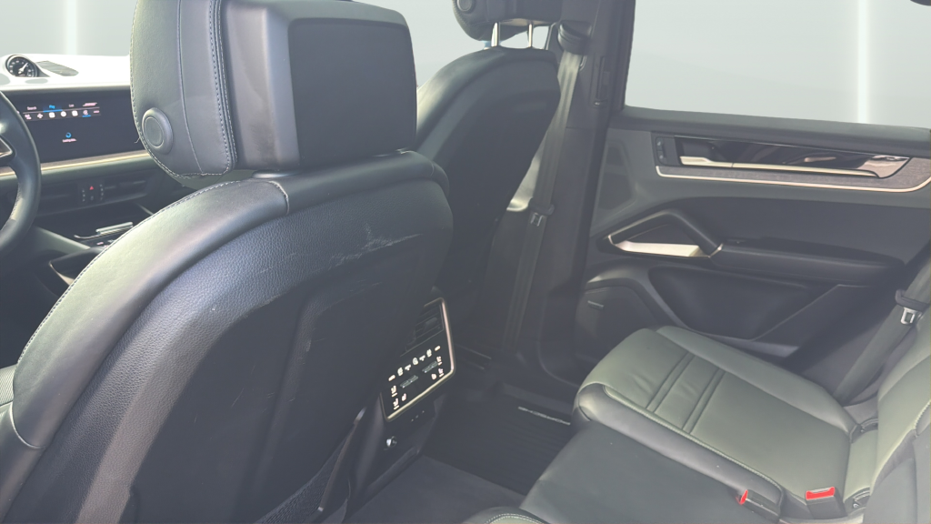 2024 Porsche Cayenne E-Hybrid Coupe S
