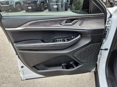 2023 Jeep Grand Cherokee Limited 4x2
