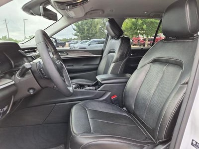 2023 Jeep Grand Cherokee Limited 4x2