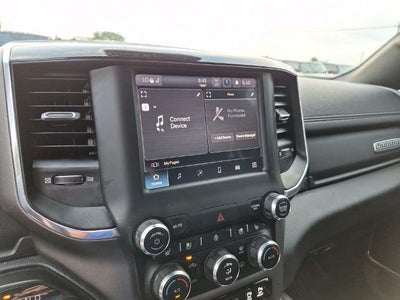 2022 RAM 1500 Laramie 4x4 Crew Cab 5'7" Box