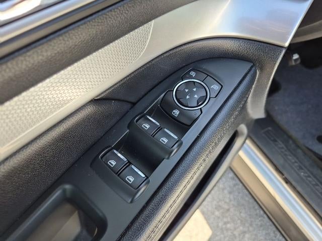 2016 Ford Explorer FWD 4dr XLT