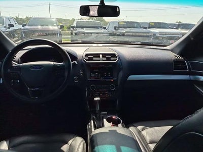 2016 Ford Explorer FWD 4dr XLT
