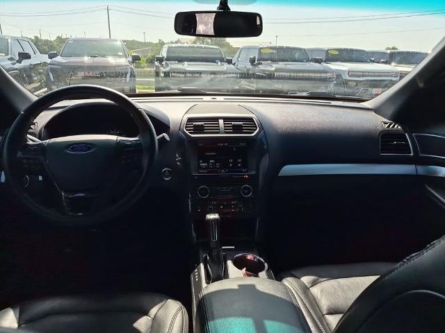 2016 Ford Explorer FWD 4dr XLT