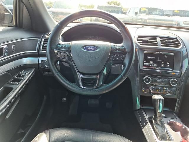 2016 Ford Explorer FWD 4dr XLT