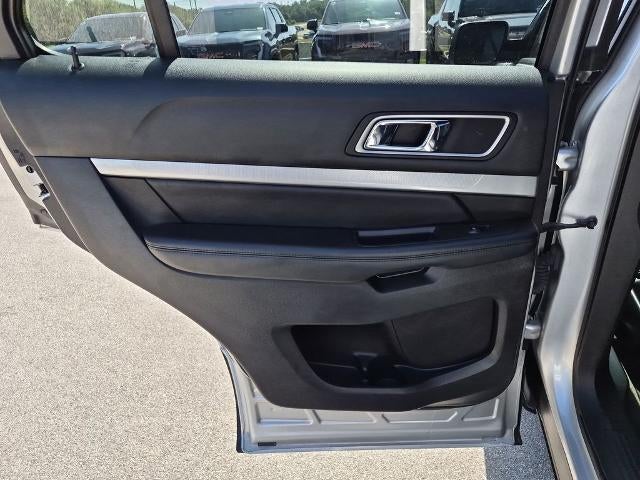 2016 Ford Explorer FWD 4dr XLT
