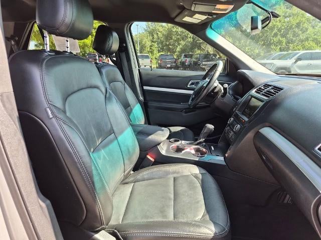 2016 Ford Explorer FWD 4dr XLT