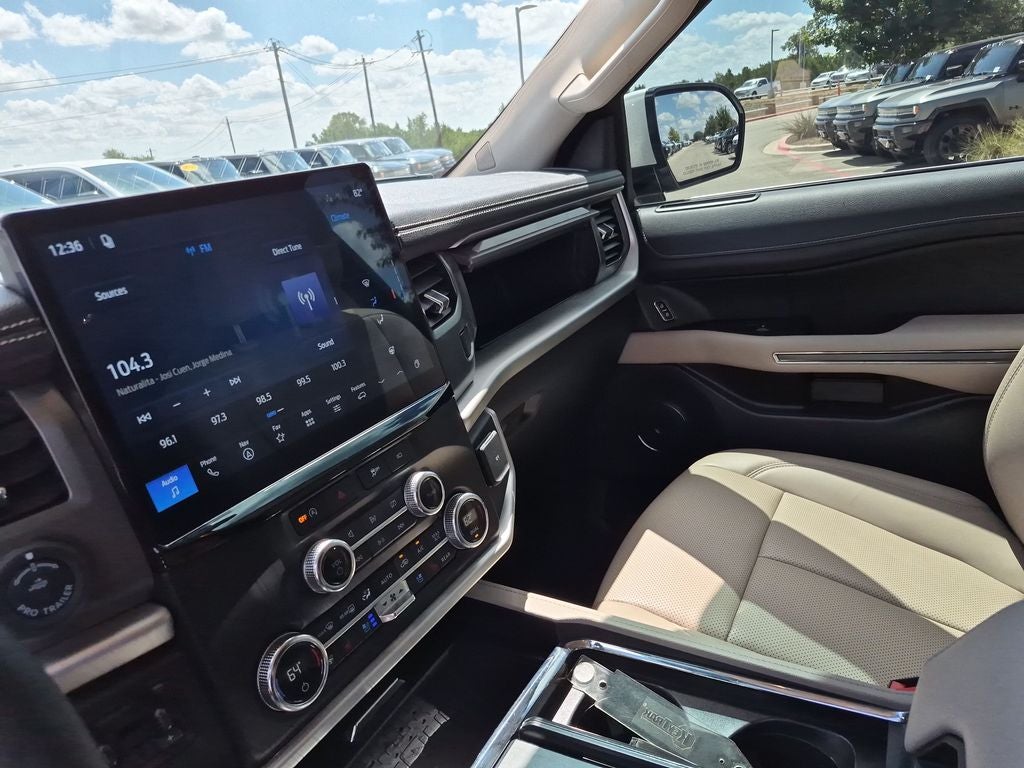 2023 Ford Expedition Max XLT