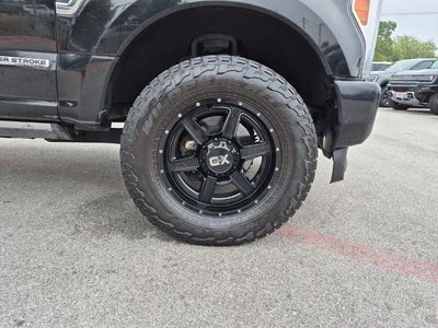 2017 Ford Super Duty F-350 SRW Platinum 4WD Crew Cab 6.75' Box