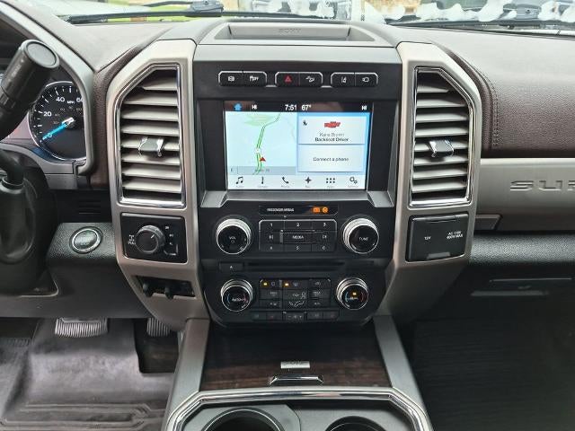 2017 Ford Super Duty F-350 SRW Platinum 4WD Crew Cab 6.75' Box