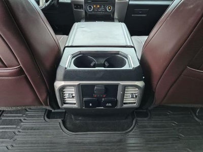 2017 Ford Super Duty F-350 SRW Platinum 4WD Crew Cab 6.75' Box