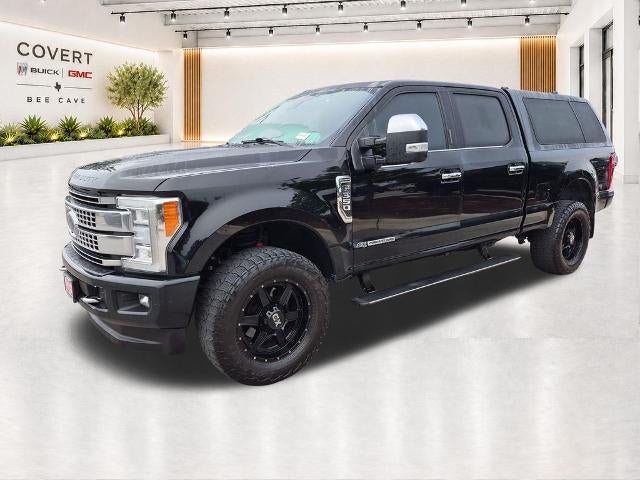 2017 Ford Super Duty F-350 SRW Platinum 4WD Crew Cab 6.75' Box