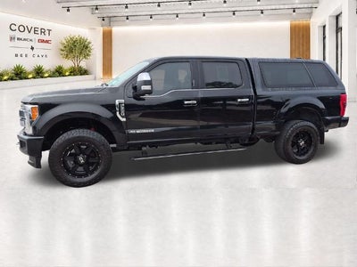 2017 Ford Super Duty F-350 SRW Platinum 4WD Crew Cab 6.75' Box