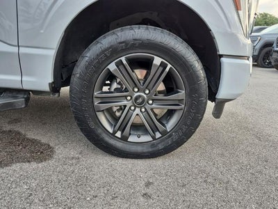 2022 Ford F-150 LARIAT 4WD SuperCrew 5.5' Box