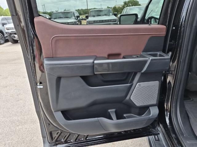 2022 Ford F-150 LARIAT 4WD SuperCrew 5.5' Box