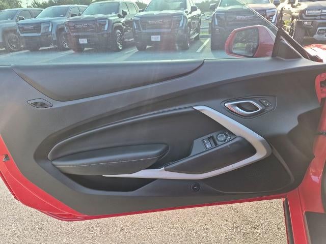 2017 Chevrolet Camaro 2dr Coupe 1SS