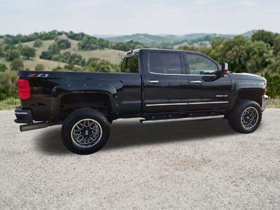 2018 Chevrolet Silverado 2500 HD Crew Cab Standard Box 4-Wheel Drive LTZ