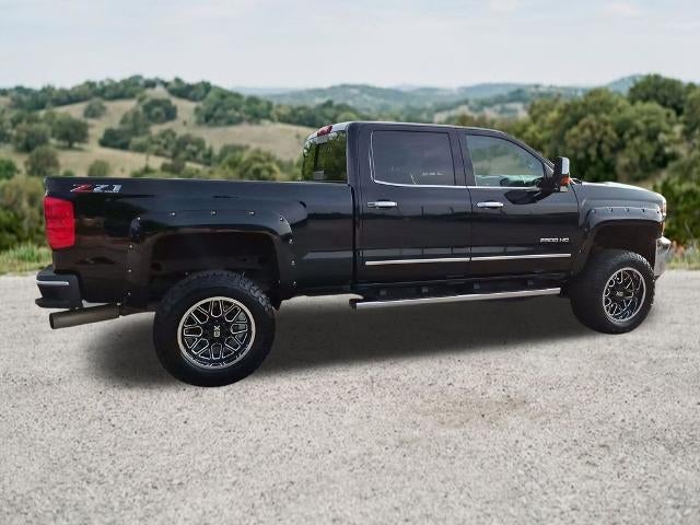 2018 Chevrolet Silverado 2500 HD Crew Cab Standard Box 4-Wheel Drive LTZ