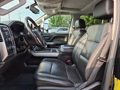 2018 Chevrolet Silverado 2500 HD Crew Cab Standard Box 4-Wheel Drive LTZ