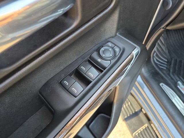 2022 Chevrolet Silverado 1500 LTD Crew Cab Short Box 4-Wheel Drive RST