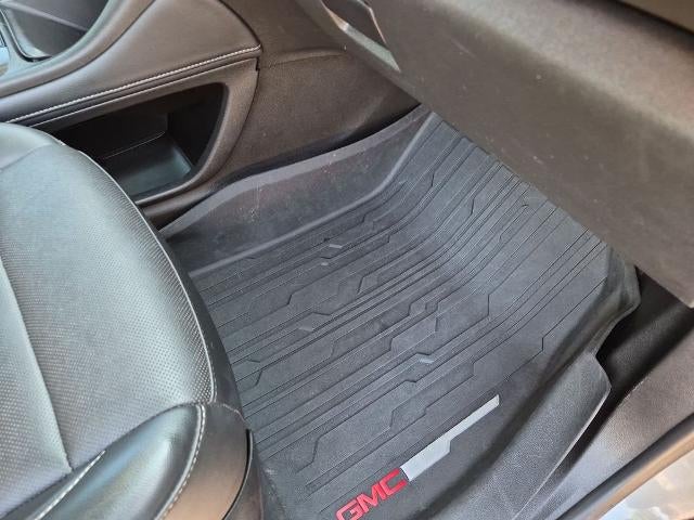 2023 GMC Acadia FWD SLT