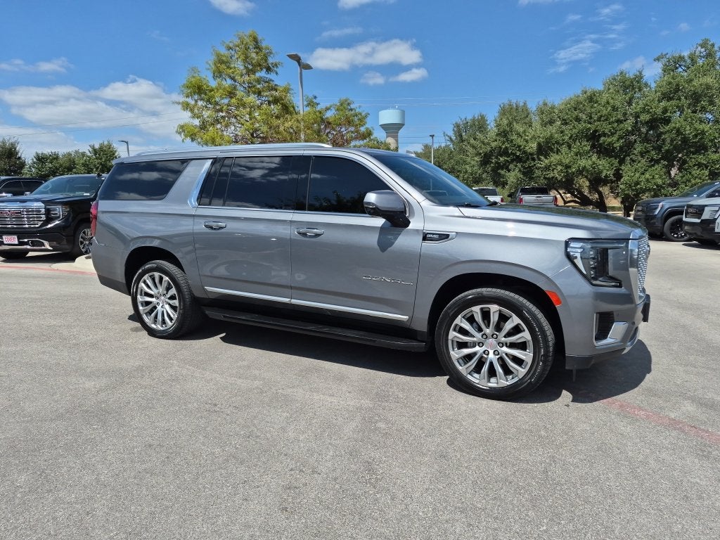 2022 GMC Yukon XL Denali