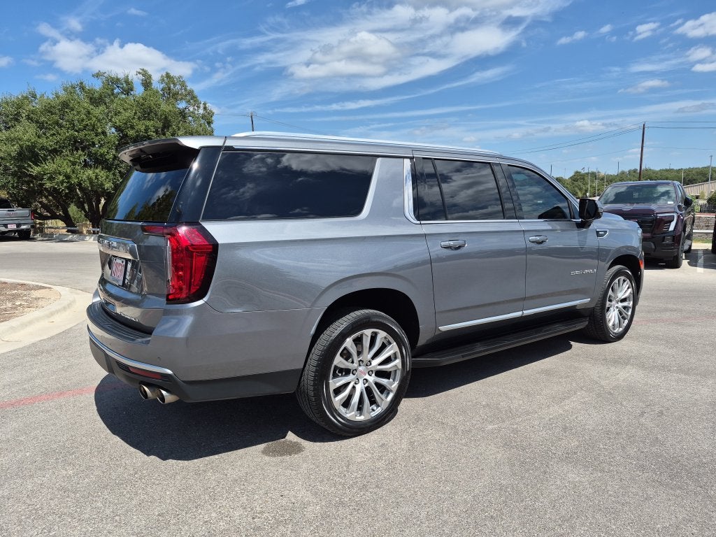 2022 GMC Yukon XL Denali