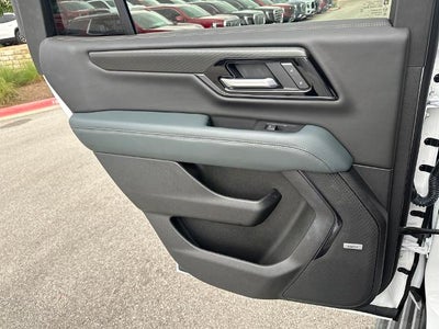 2025 GMC Yukon 4WD 4dr AT4